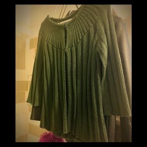 Simply Vera green sweater/pullover, NEW w/o tags